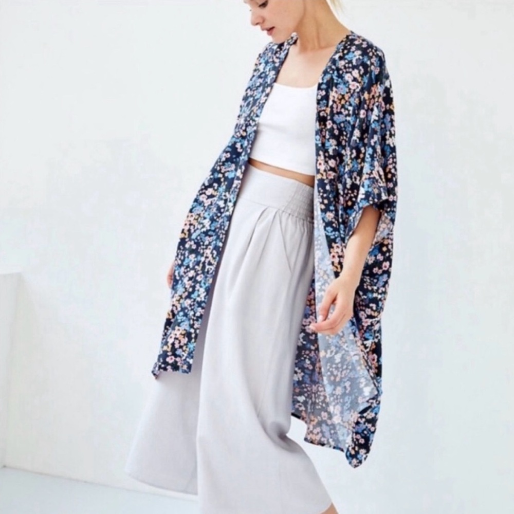 Sunday Best floral print open kimono longline open front size small/medium